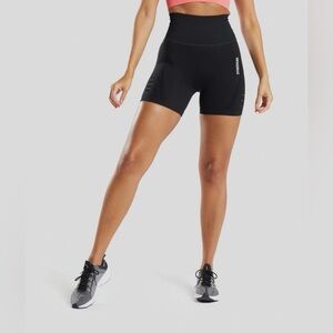 Gymshark Women's Seamless Energy Black Bike Shorts Size Small